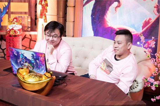 华为折叠手机首次支持PC应用 鸿蒙5终端普及率激增