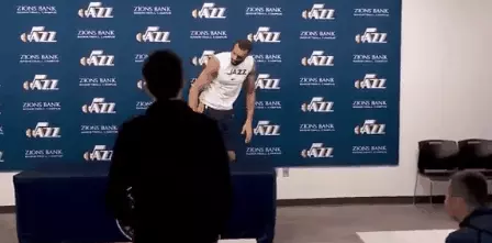 中国AG.AL战队夺得穿越火线EWC首冠的荣耀时刻